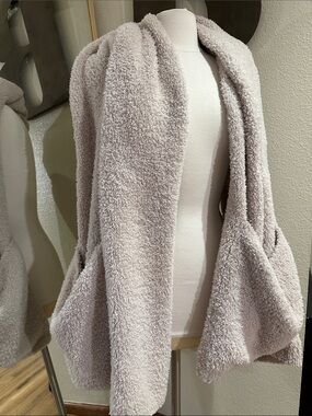 Barefoot dreams cozy chick travel shawl beige